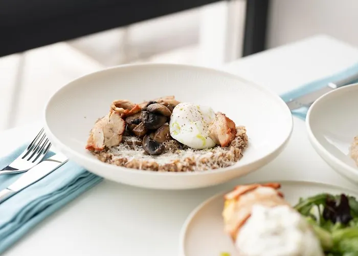 Готель Archotel Avenue