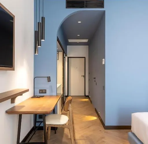 Archotel Avenue Готель 5*